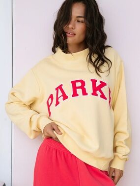 PARK Yellow lemonade Sweatshirt NWT